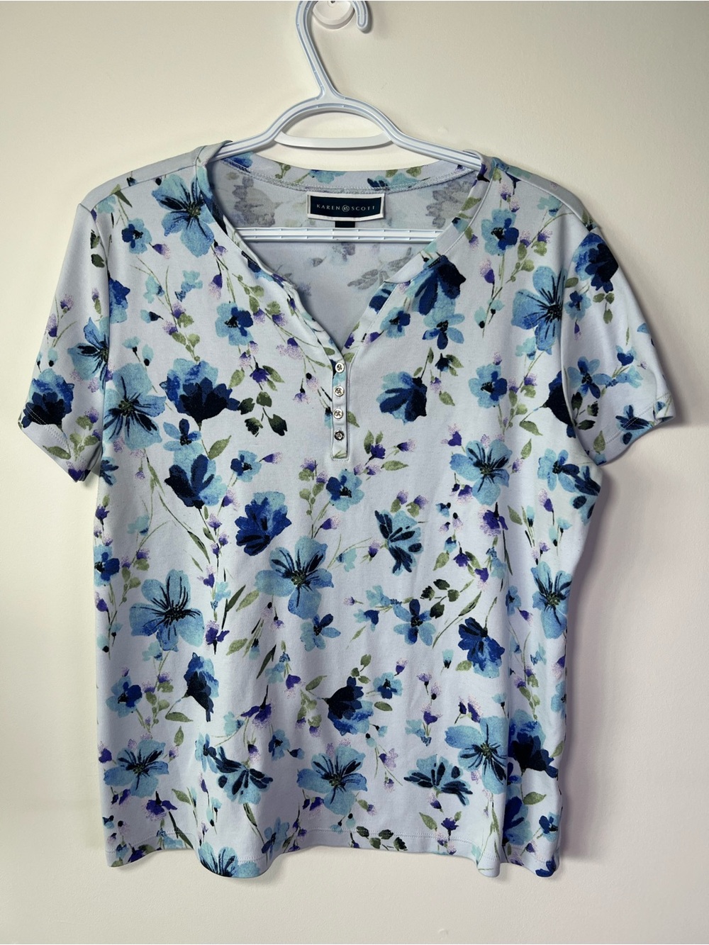 Karen Scott Light Blue Women’s Large Summer Chic Floral Henley Tee